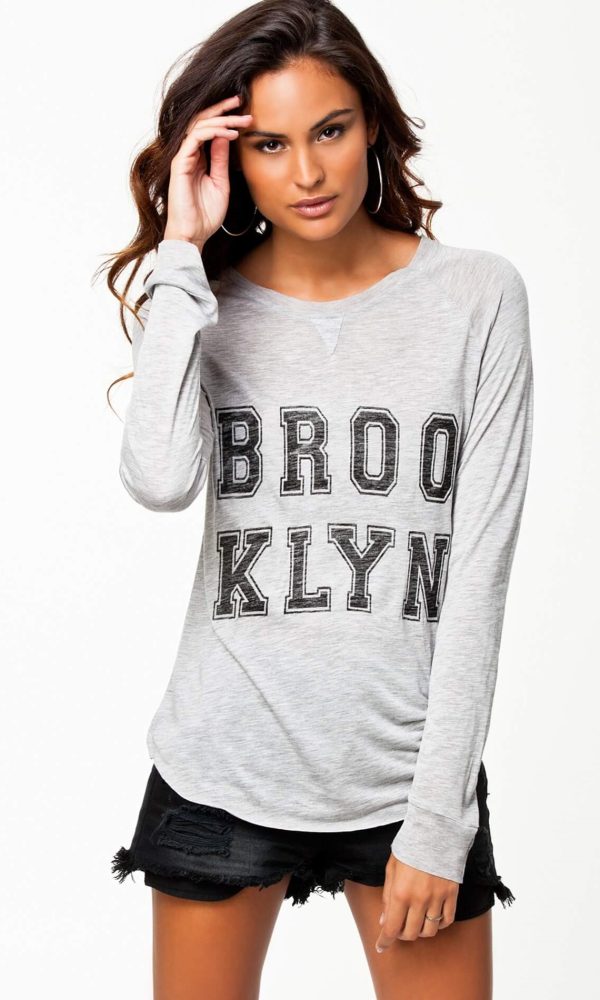 Brooklyn Long Sleeve Sweater